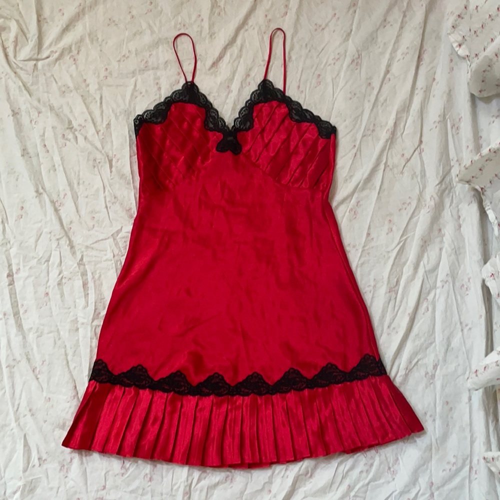 90s Victoria’s Secret Ethereal Satin Slip (S-M) main image 0